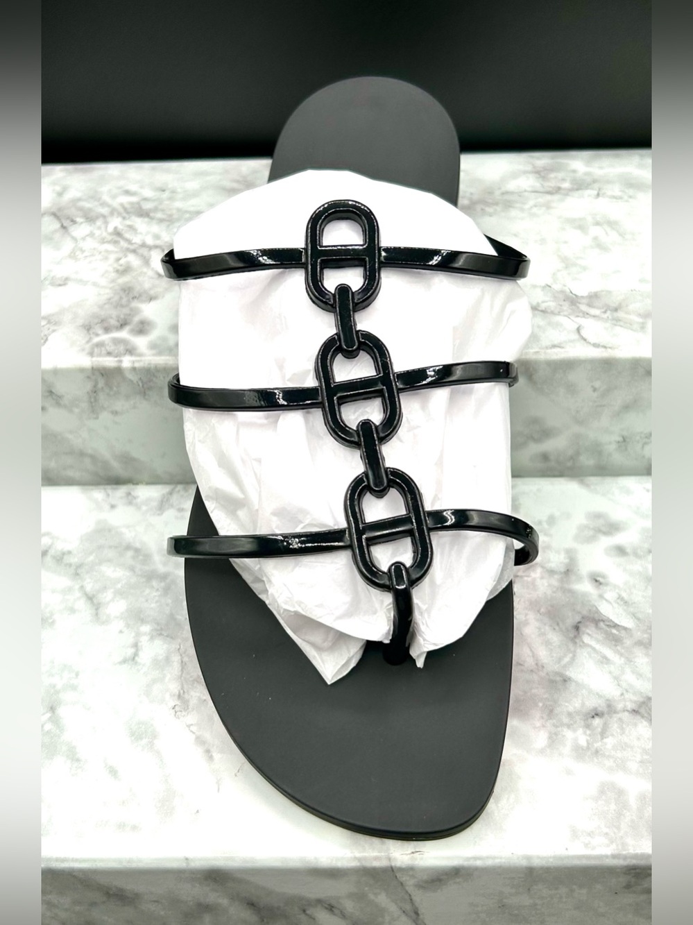 THONH BLACK SANDALS. EU Size 38